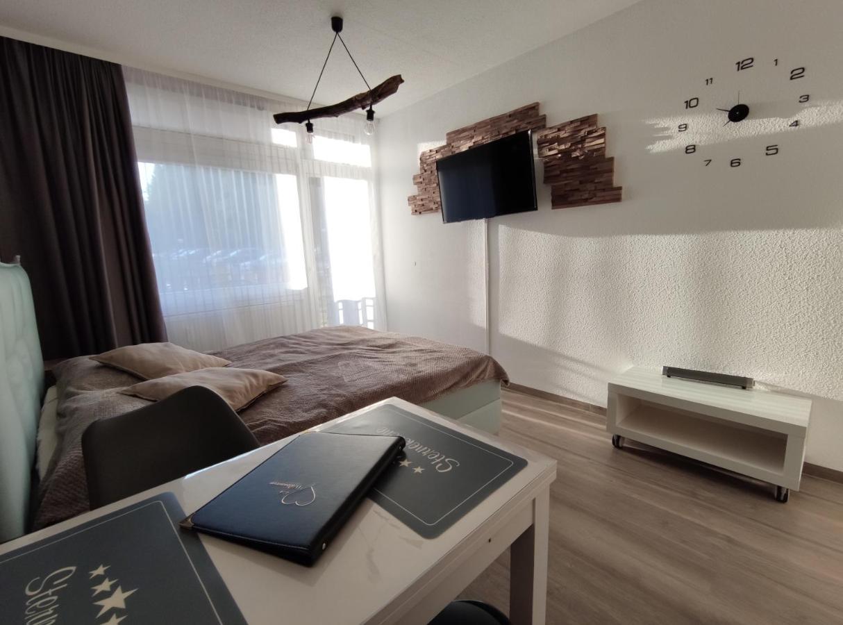 Studio 20Qm Mit Balkon Und Innenpool - 22010 Schluchsee Esterno foto
